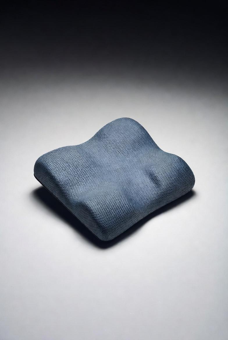 Professional using Taintillow at work